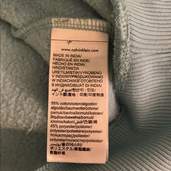 Calvin Klein Sweatshirt - Picture 5 of 6